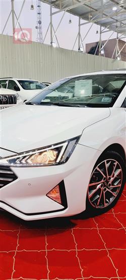 هیوندای ئەلەنترا
